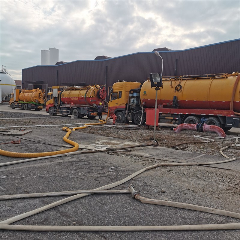 黄陵污水池清理