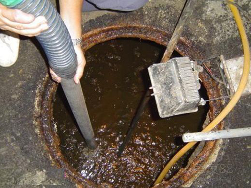 黄陵隔油池清理