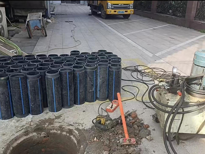 黄陵PE置换管厂家 DN315置换管 非开挖管短管置换